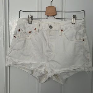 Levi’s white denim shorts